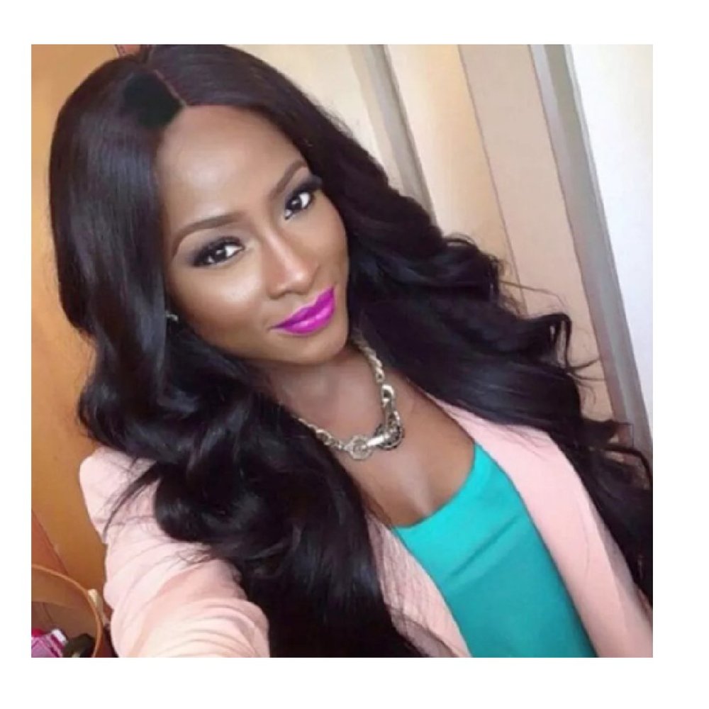 Shoulder Length Black Hair Wig Straight at the top Wavy at the ends